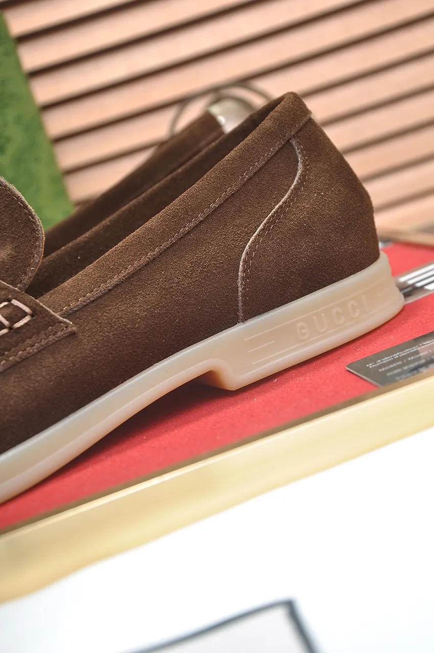 Men's shoes 💰440💶【GUCCI】 (High-end Niuli) New 🍀Gucci* - top version Gucci classic casual leather shoes! It is made of imported original cowhide and has a comfortable first layer of cowhide lining! Original wear-resistant rubber outsole! High quality products! Code number 38-44!